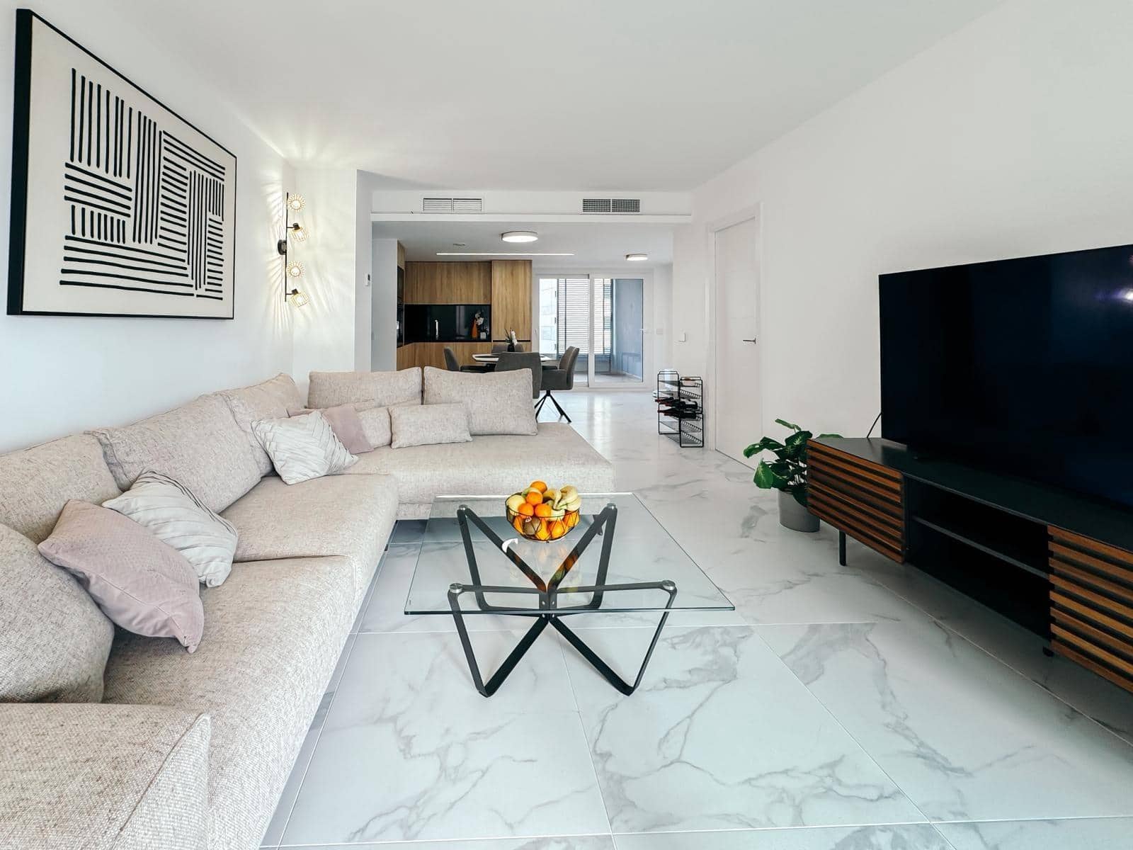 3 soverom Leilighet til leie i Punta Prima med svømmebasseng garasje - € 2 000 (Ref: 9431169)