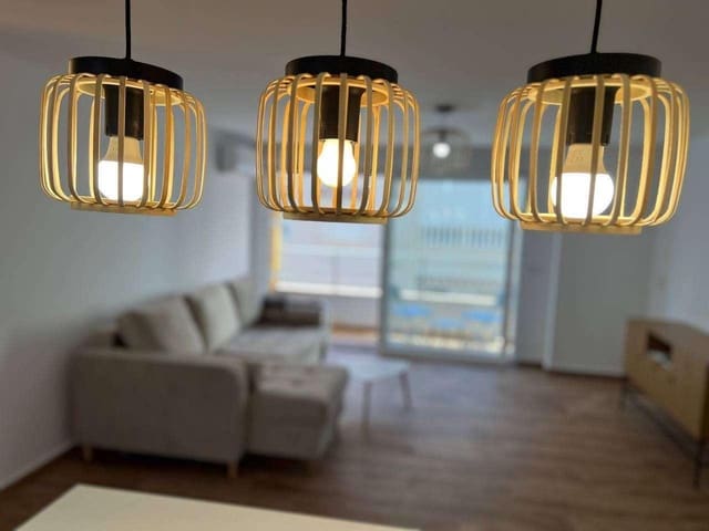 3 chambre Appartement à vendre à Centro, Torrevieja - 250 000 € (Ref: 9449598)