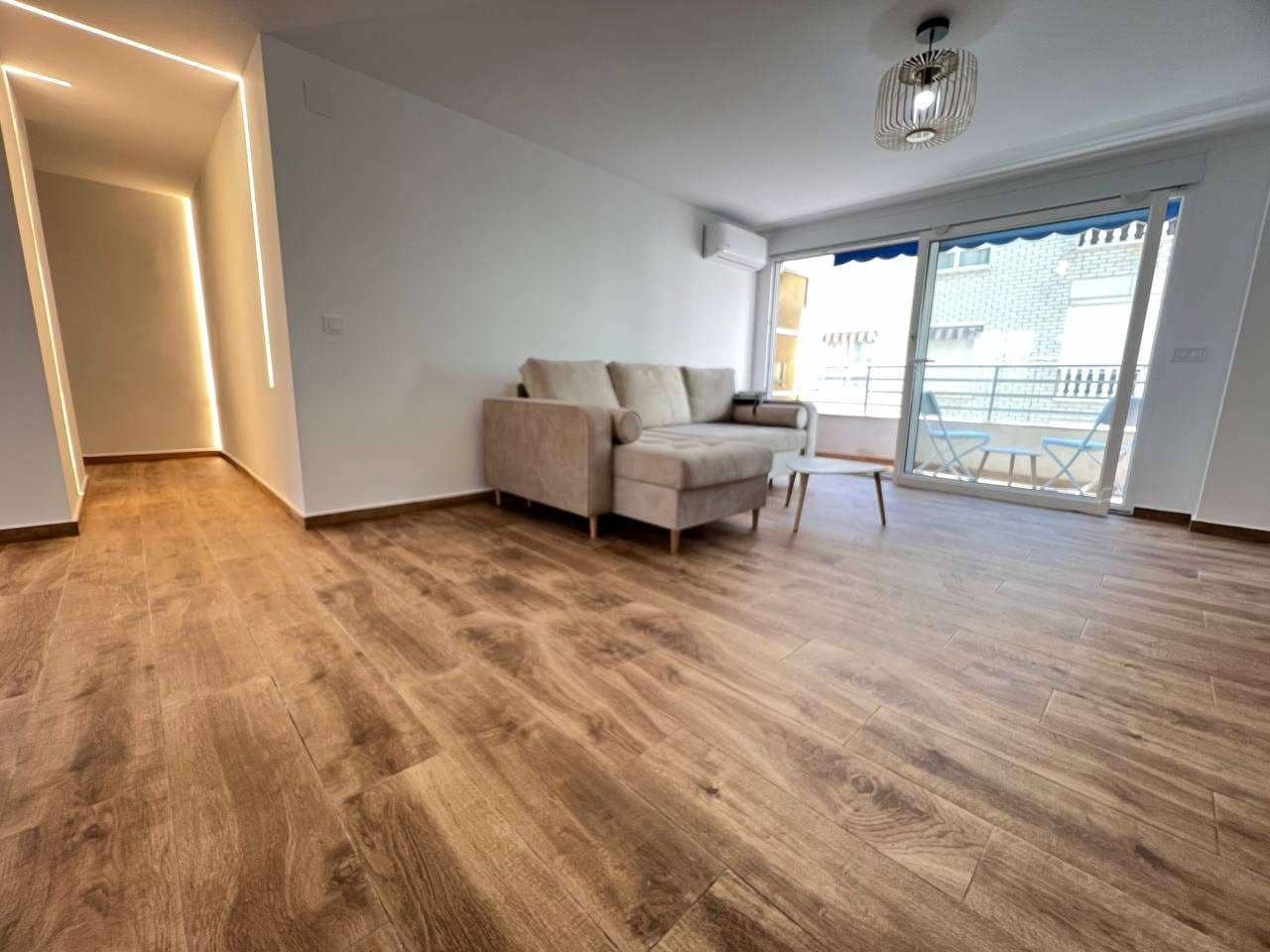 3 sypialnia Apartament na sprzedaż w Torrevieja - 250 000 € (Ref: 9449598)
