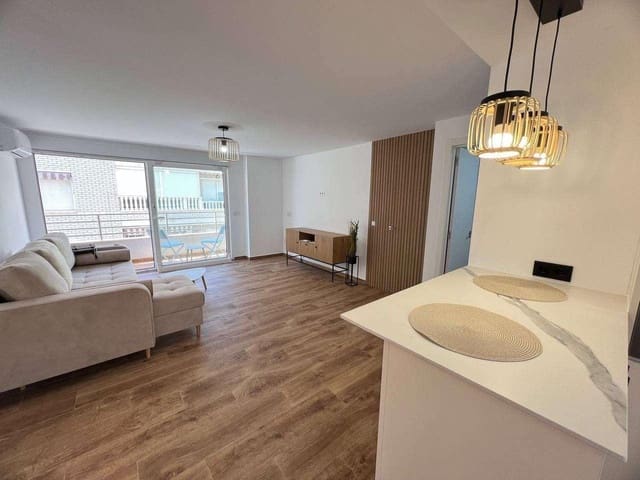 3 chambre Appartement à vendre à Centro, Torrevieja - 250 000 € (Ref: 9449598)