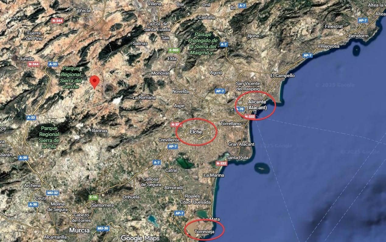 Building Plot for sale in Pinoso - € 536,500 (Ref: 9450444)