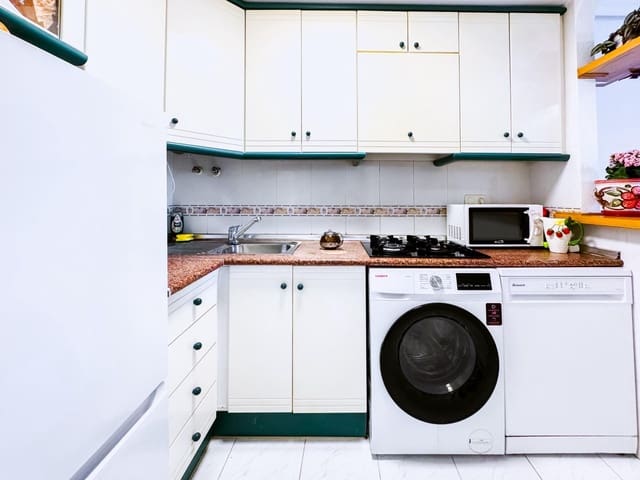 Studio til salg i La Mata, Torrevieja med swimmingpool - € 115.500 (Ref: 9452292)