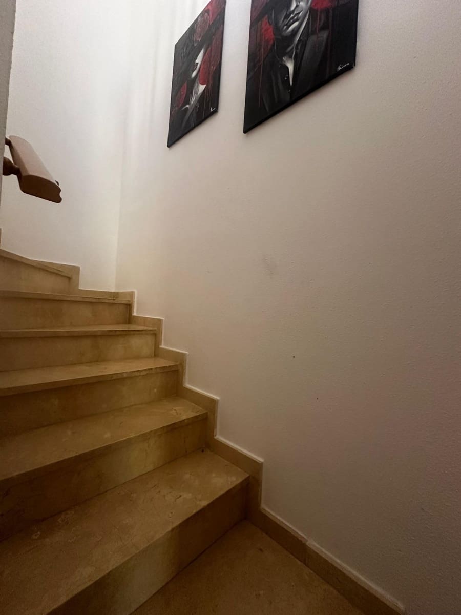 2 slaapkamer Rijtjeshuis voor vakantieverhuur in Los Dolses met zwembad - € 350 (Ref: 9485324)