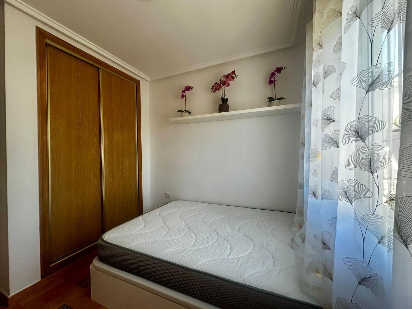 2 slaapkamer Rijtjeshuis voor vakantieverhuur in Los Dolses met zwembad - € 350 (Ref: 9485324)