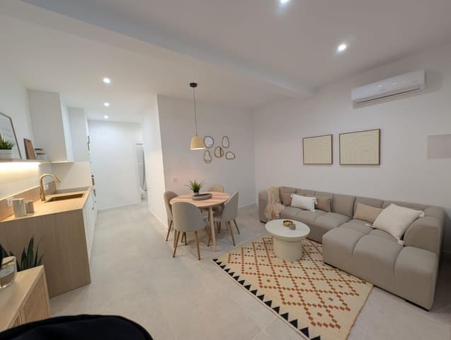 2 soveværelse Rækkehus til salg i El Chaparral, Torrevieja med swimmingpool - € 149.000 (Ref: 9491622)