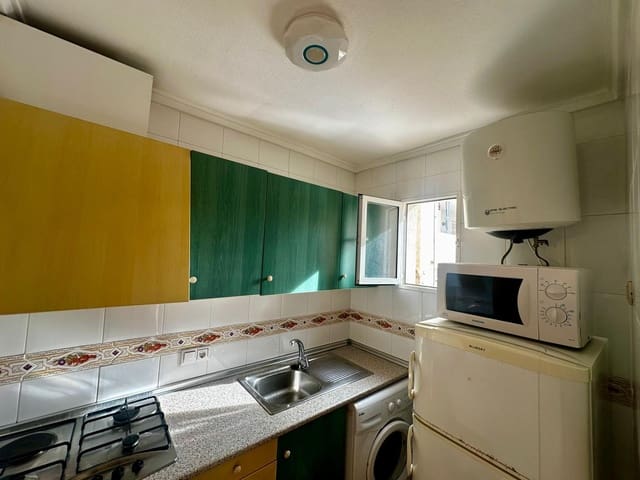 Piso en El Molino, Torrevieja en venta con piscina - 91.000 € (Ref: 9520861)