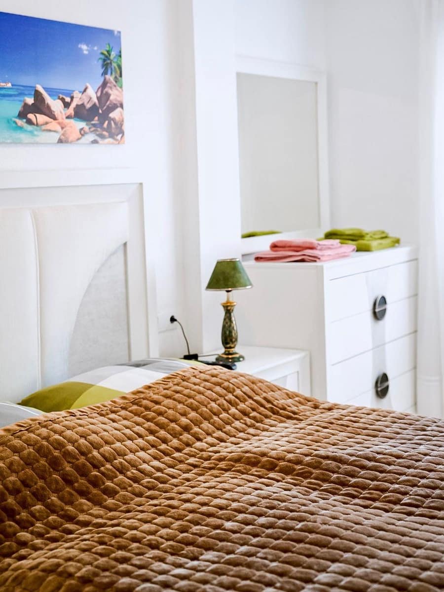 Appartement de 2 chambres à louer à Torrevieja - 700 € (Ref: 9528014)