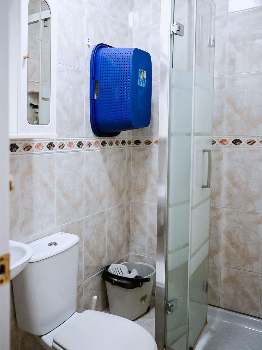 Appartement de 2 chambres à louer à Torrevieja - 700 € (Ref: 9528014)