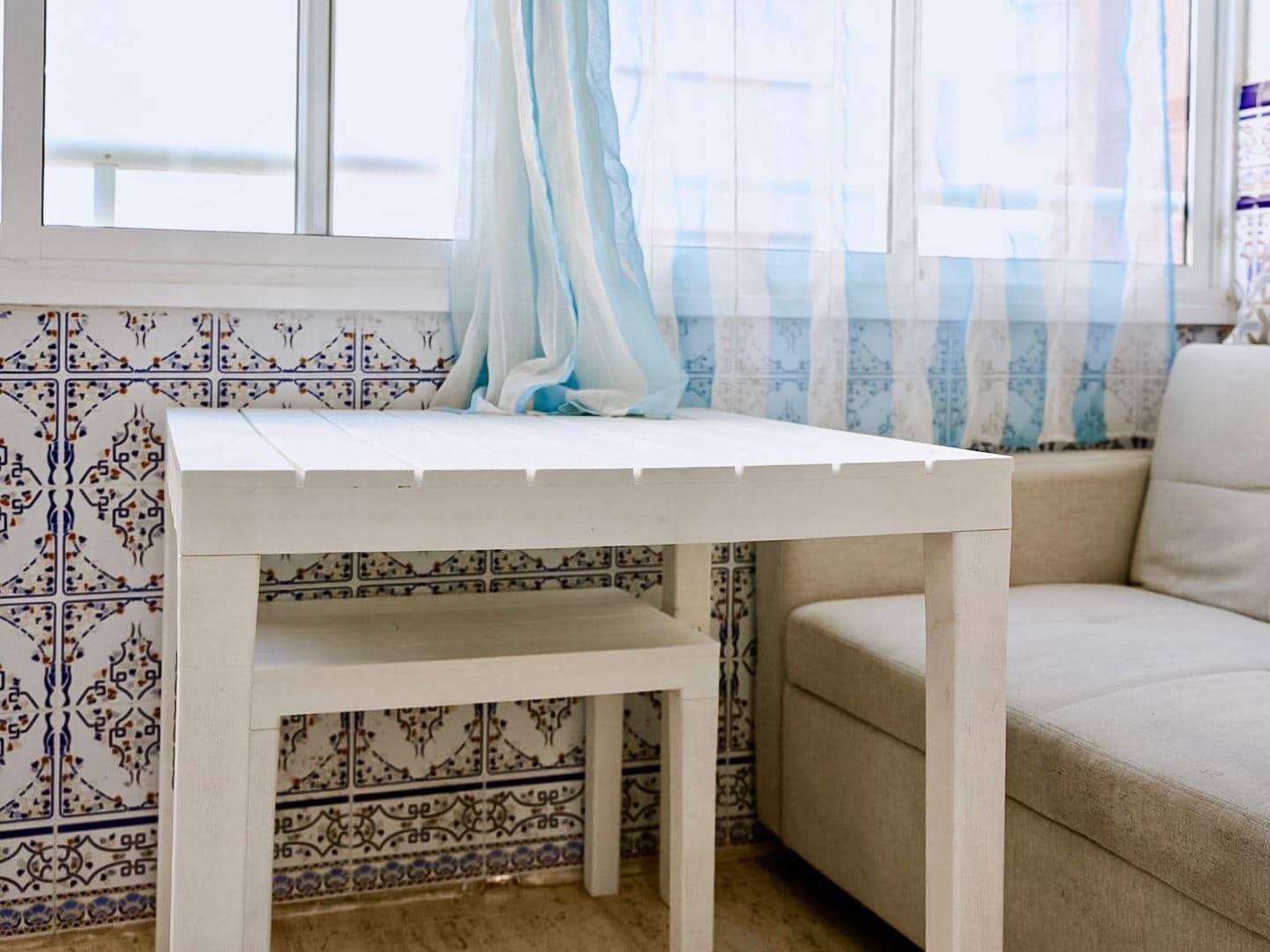 Appartement de 2 chambres à louer à Torrevieja - 700 € (Ref: 9528014)