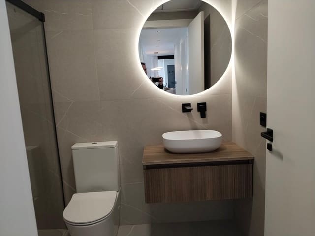 3 makuuhuone Huvila myytävänä paikassa Aguas Nuevas, Torrevieja mukana uima-altaan 
autotalli - 595 000 € (Ref: 9528015)