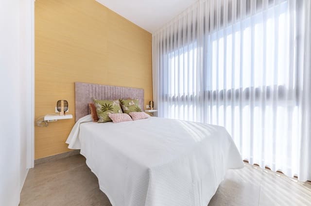 3 makuuhuone Bungalow myytävänä paikassa Los Balcones mukana 
autotalli - 305 000 € (Ref: 9543826)