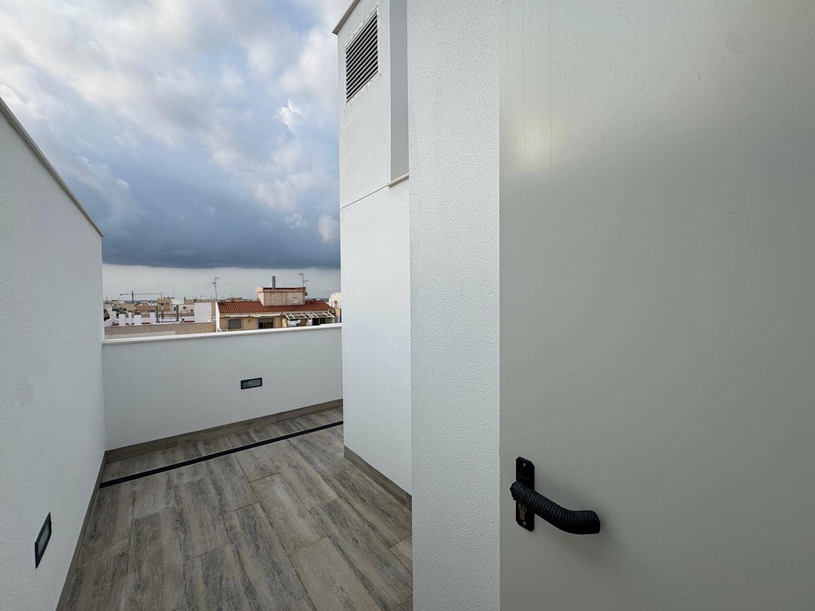 2 sovrum Lägenhet till salu i Torrevieja - 200 000 € (Ref: 9565413)