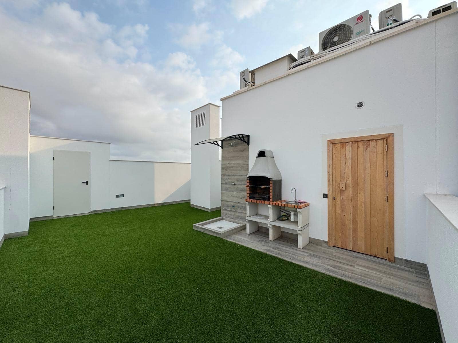 2 sovrum Lägenhet till salu i Torrevieja - 200 000 € (Ref: 9565413)