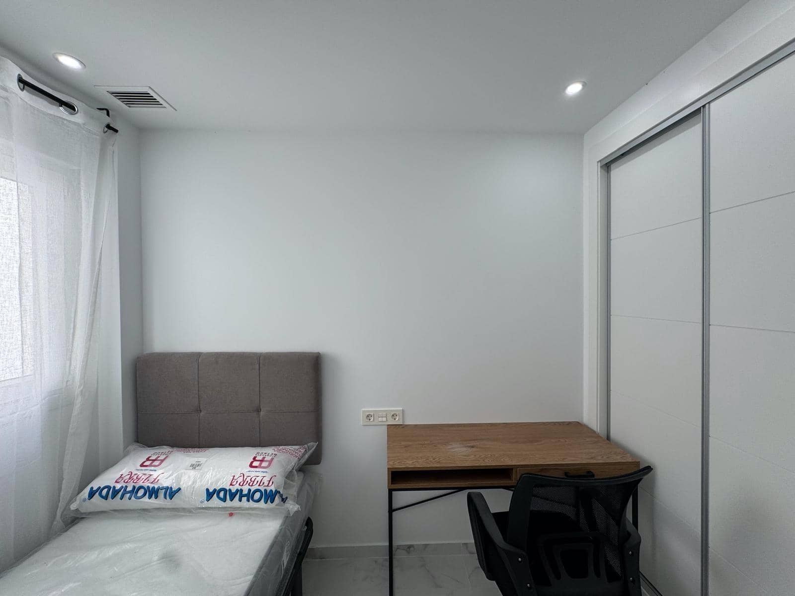 Apartamento de 2 habitaciones en Torrevieja en venta - 189.900 € (Ref: 9565413)