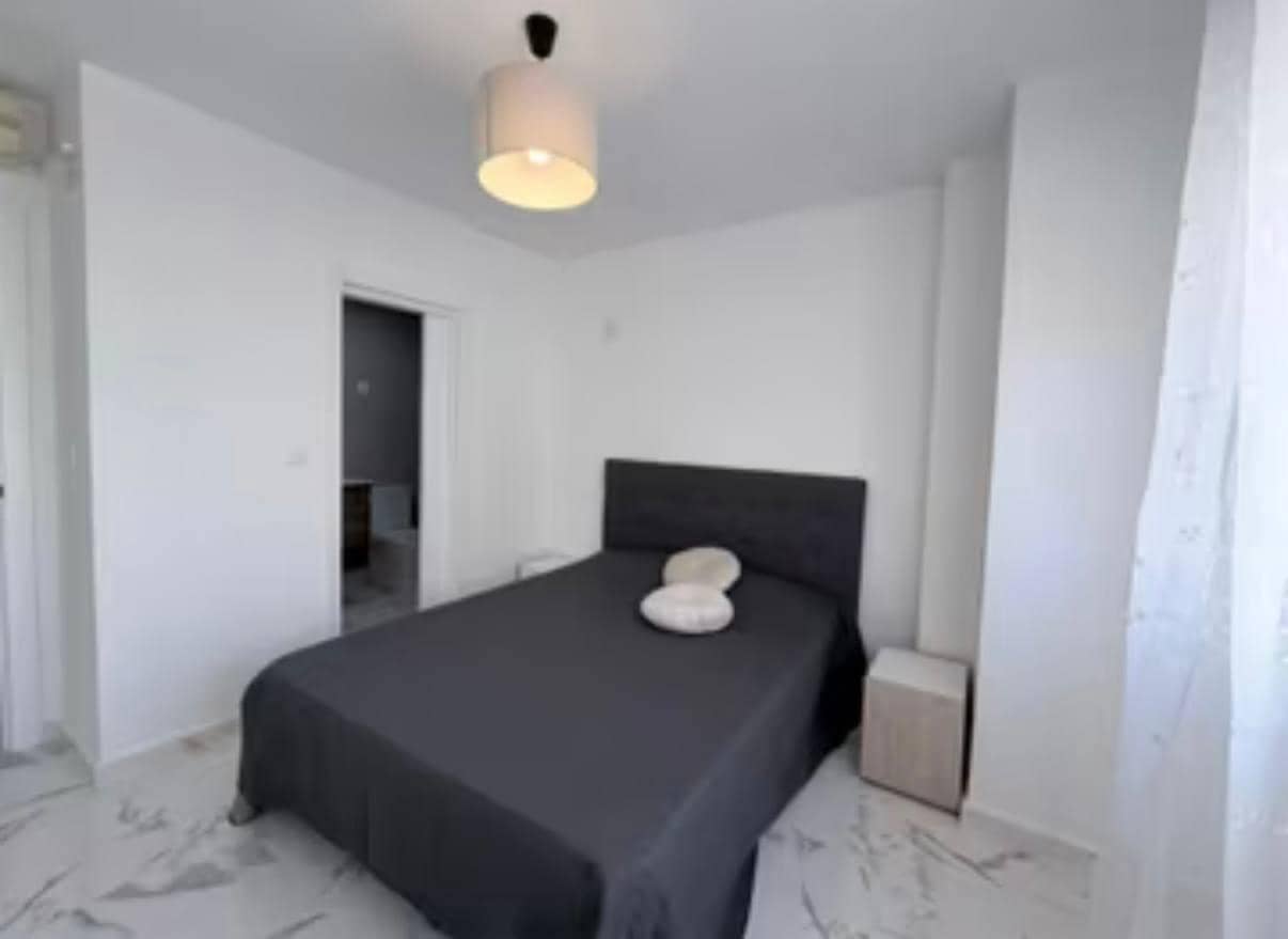 Apartamento de 3 habitaciones en Torrevieja en venta - 219.000 € (Ref: 9568995)