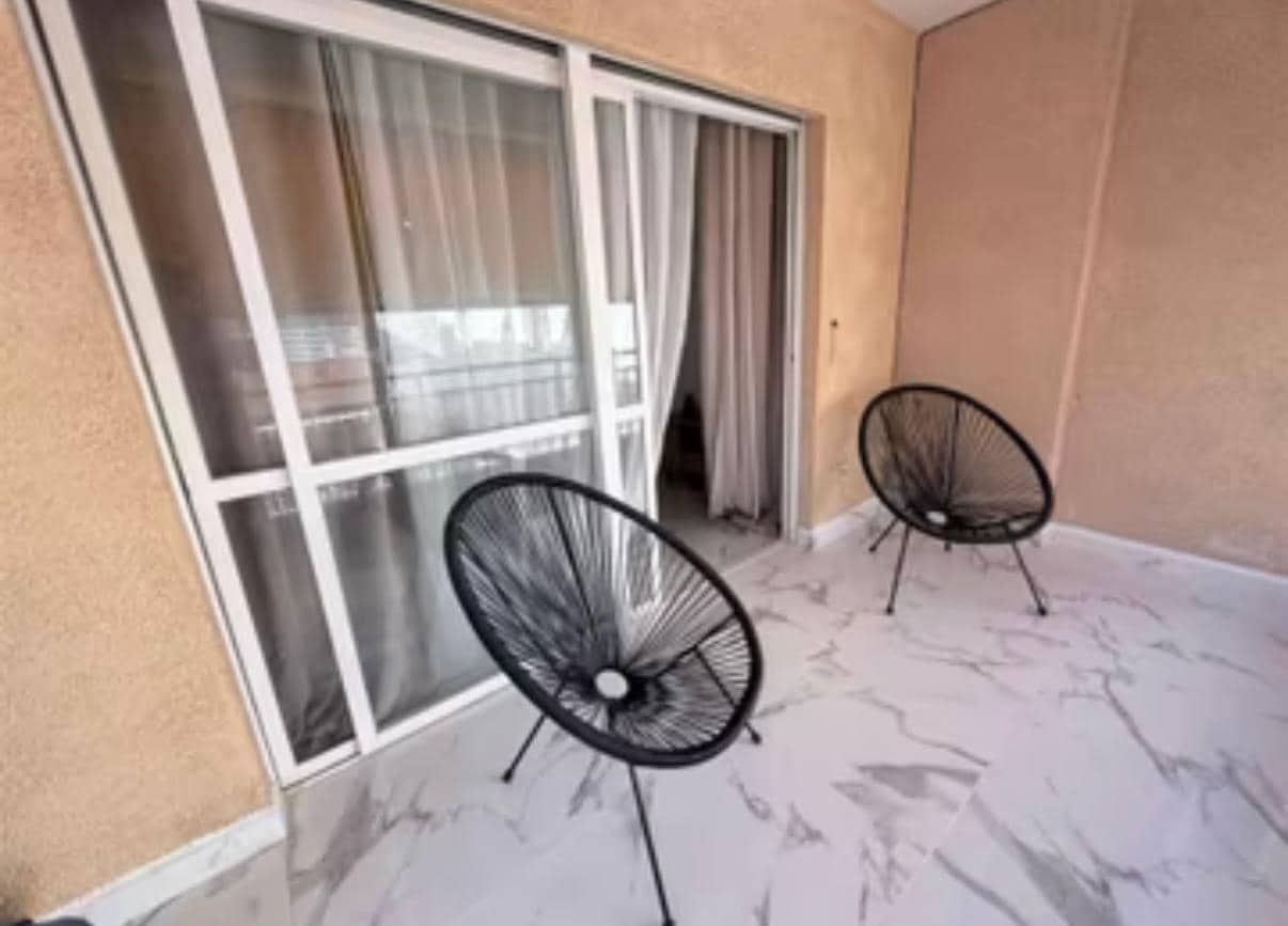 Apartamento de 3 habitaciones en Torrevieja en venta - 219.000 € (Ref: 9568995)