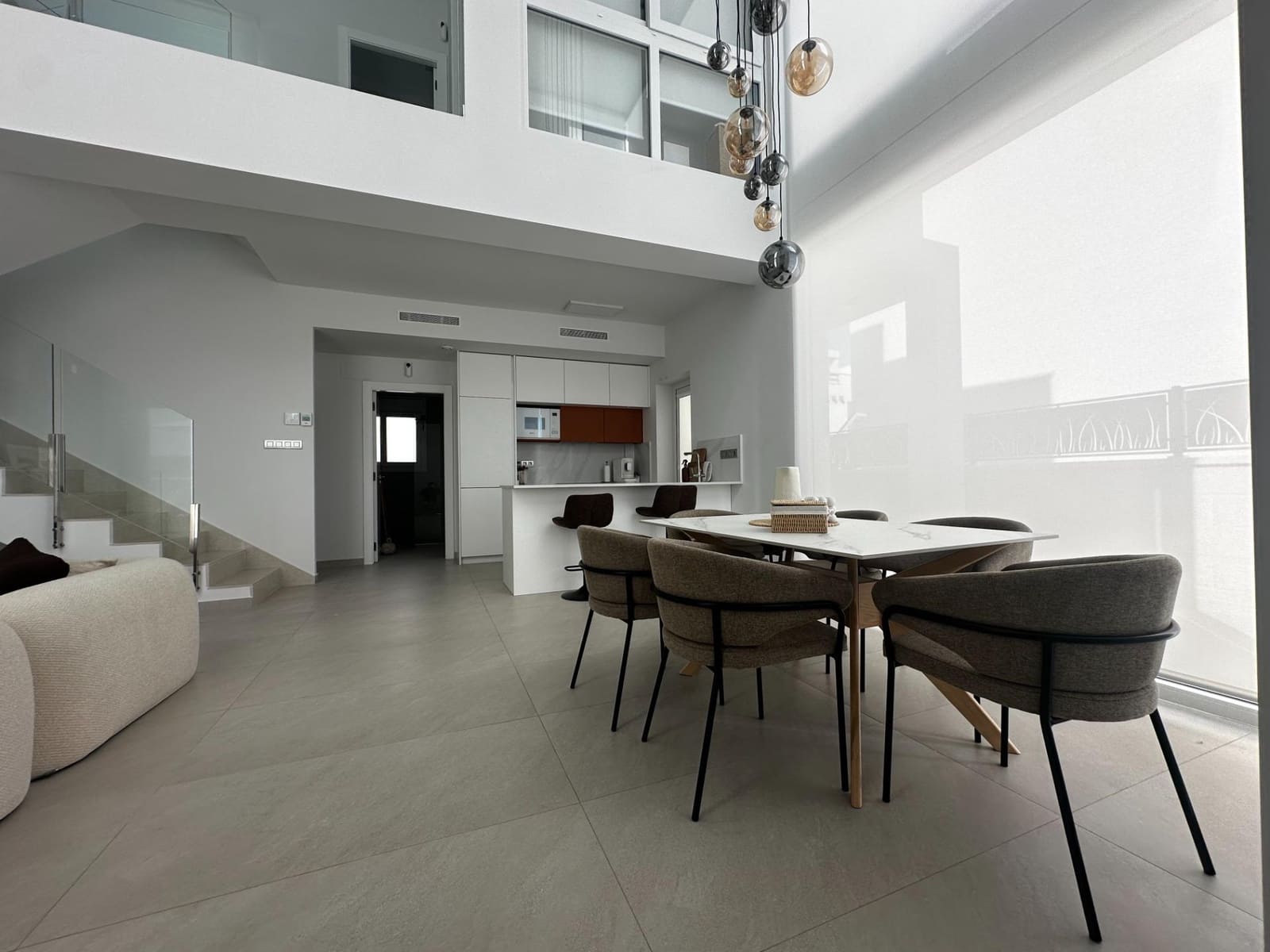 3 camera da letto Villa da affittare in Ciudad Quesada con piscina garage - 3.500 € (Rif: 9611706)