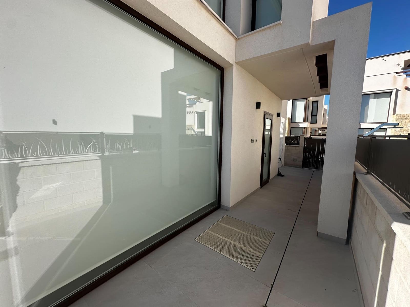 3 camera da letto Villa da affittare in Ciudad Quesada con piscina garage - 3.500 € (Rif: 9611706)