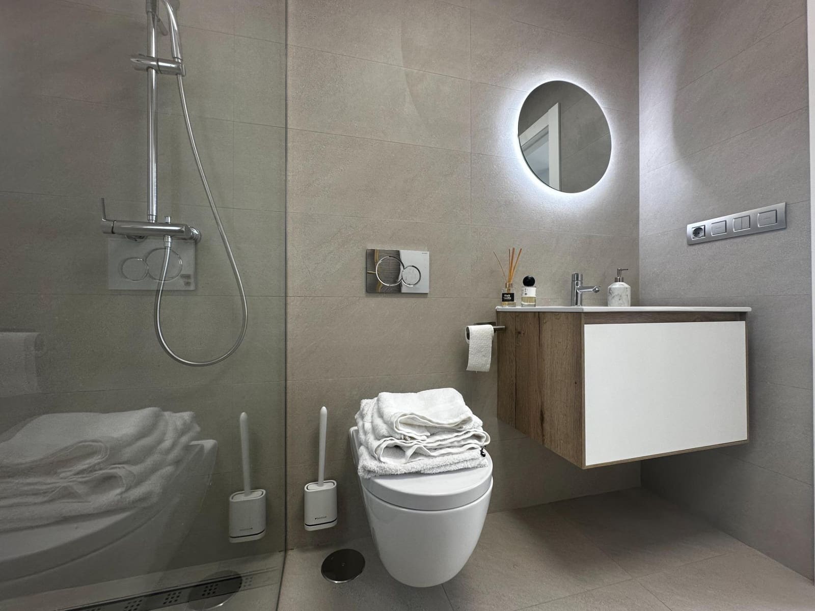 3 camera da letto Villa da affittare in Ciudad Quesada con piscina garage - 3.500 € (Rif: 9611706)