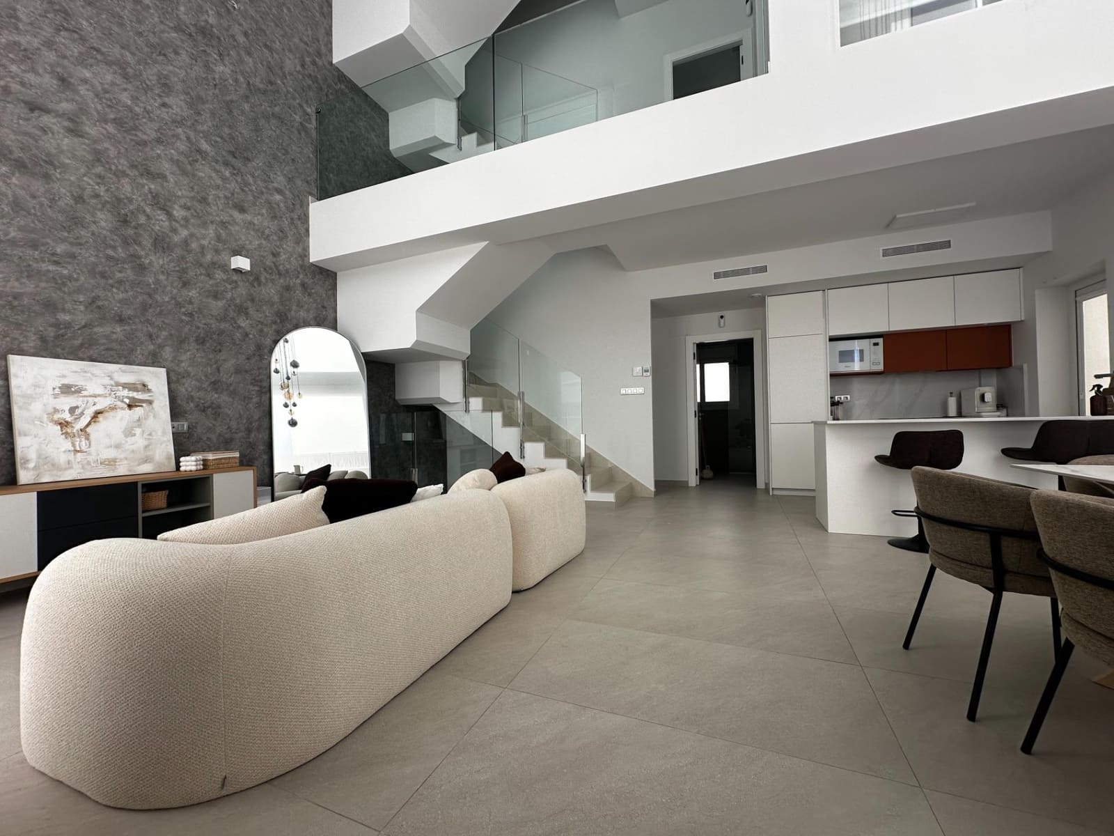 3 camera da letto Villa da affittare in Ciudad Quesada con piscina garage - 3.500 € (Rif: 9611706)