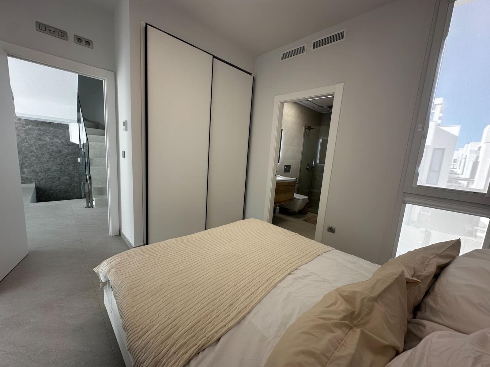 3 camera da letto Villa da affittare in Ciudad Quesada con piscina garage - 3.500 € (Rif: 9611706)