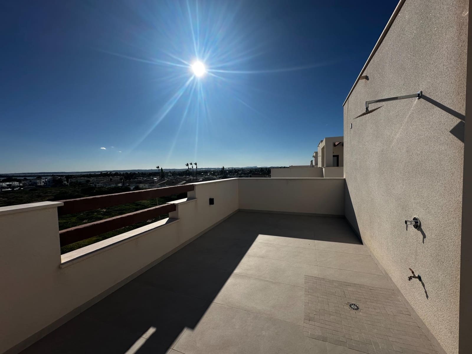 3 camera da letto Villa da affittare in Ciudad Quesada con piscina garage - 3.500 € (Rif: 9611706)