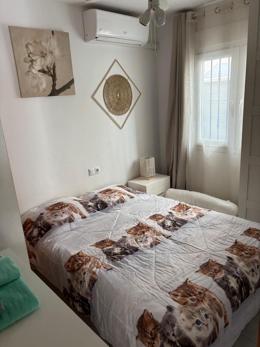 Bungalow de 3 habitaciones en La Florida en alquiler con piscina - 1.500 € (Ref: 9611707)