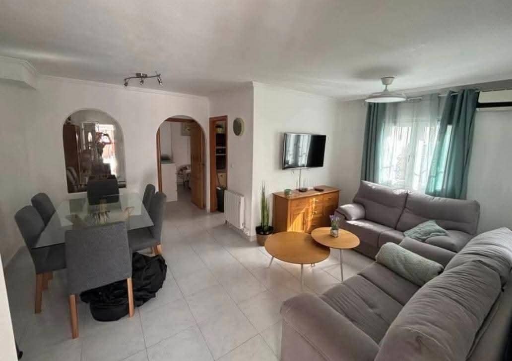 3 bedroom Bungalow for holiday rental in La Florida with pool - € 1,500 (Ref: 9611707)
