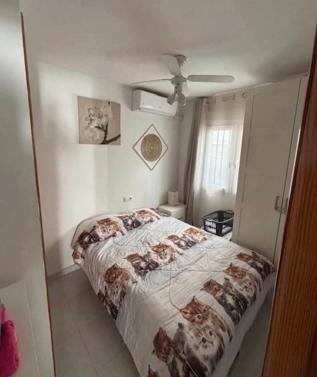 3 bedroom Bungalow for holiday rental in La Florida with pool - € 1,500 (Ref: 9611707)