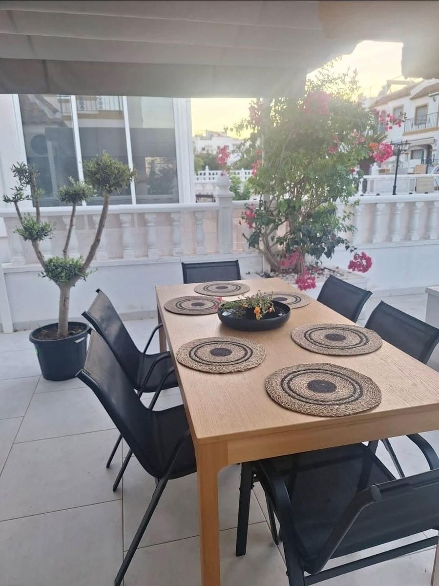 3 bedroom Bungalow for holiday rental in La Florida with pool - € 1,500 (Ref: 9611707)