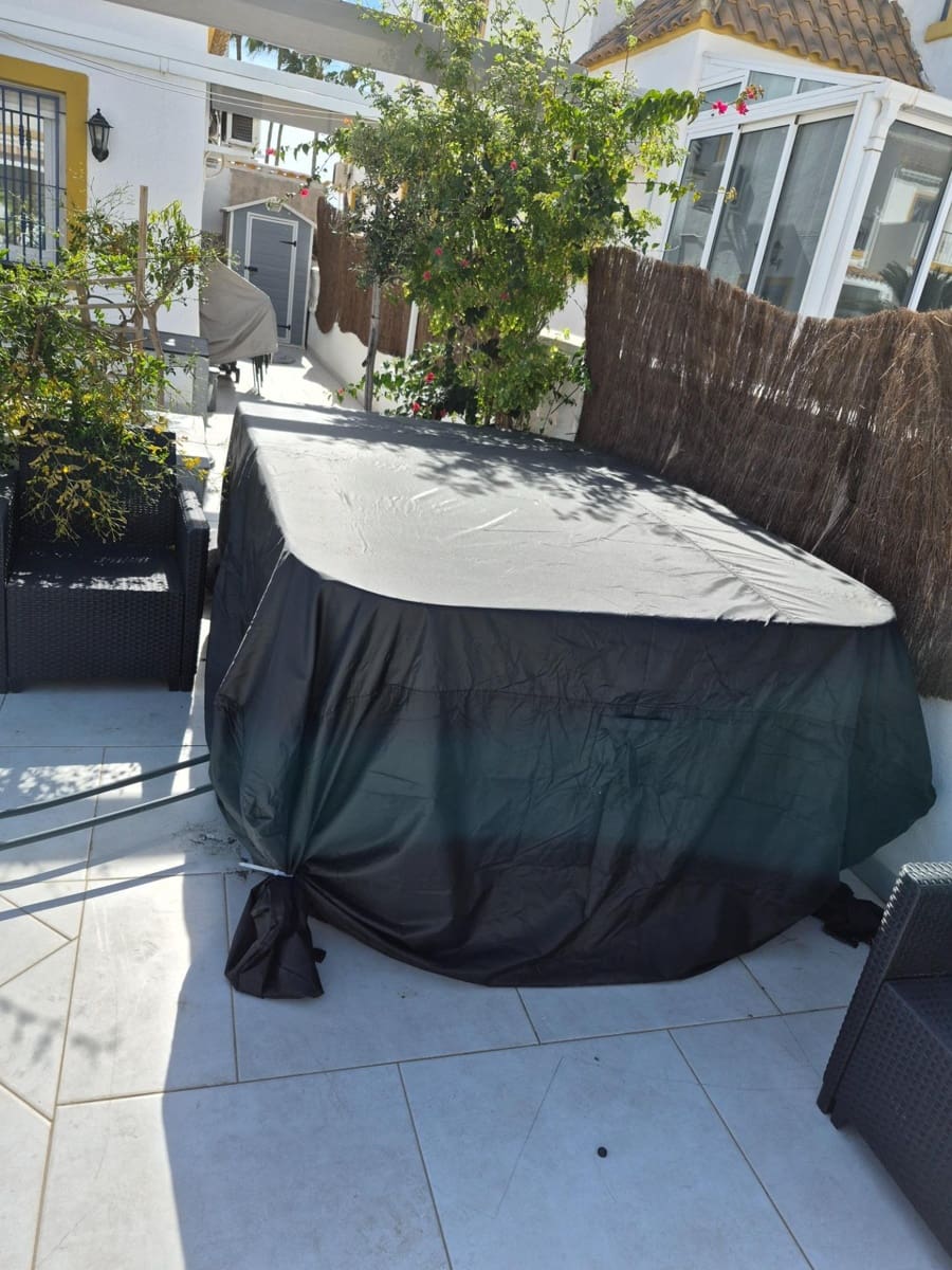 3 bedroom Bungalow for holiday rental in La Florida with pool - € 1,500 (Ref: 9611707)