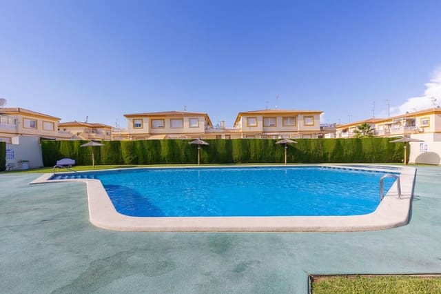 2 makuuhuone Rivitalo myytävänä paikassa Playa Flamenca, Orihuela mukana uima-altaan - 149 000 € (Ref: 9622419)
