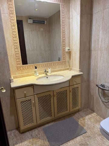 4 soverom Leilighet til salgs i Centro, Torrevieja med garasje - € 250 000 (Ref: 9627791)