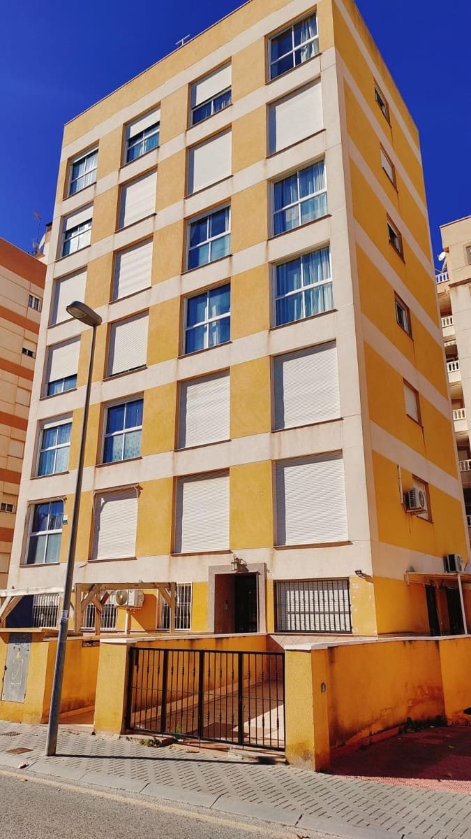 2 chambre Appartement à vendre à Torrevieja - 125 900 € (Ref: 9656272)