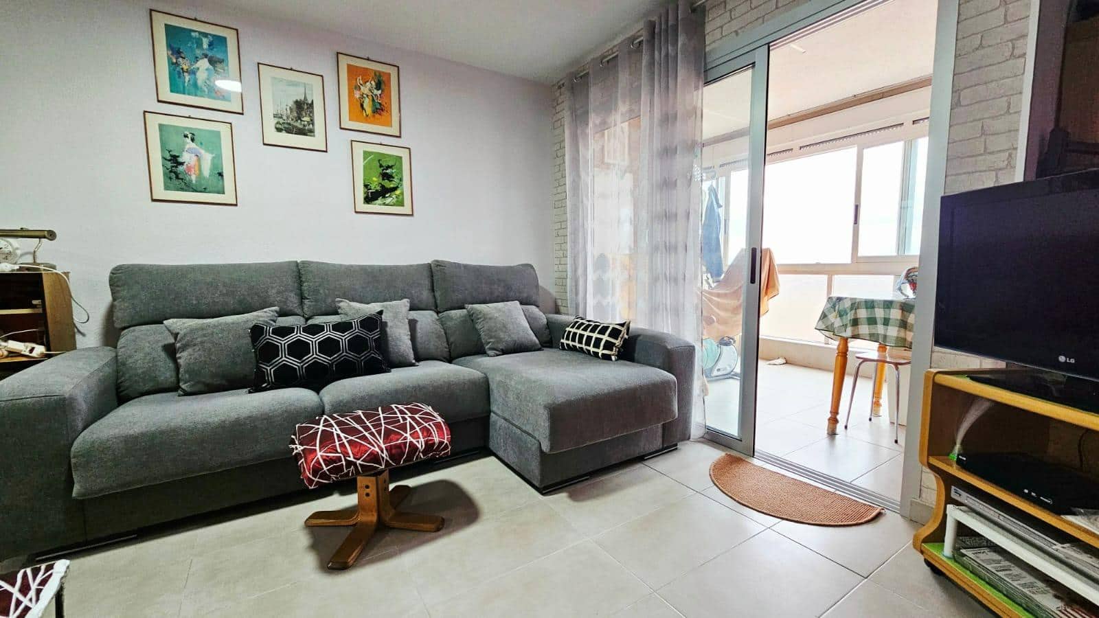 Piso de 2 habitaciones en Torrevieja en venta con piscina - 169.000 € (Ref: 9670886)