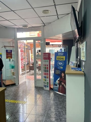 Local Commercial à louer à Playa de los Locos, Torrevieja - 850 € (Ref: 9686752)