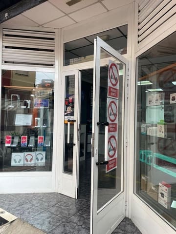 Local Commercial à louer à Playa de los Locos, Torrevieja - 850 € (Ref: 9686752)