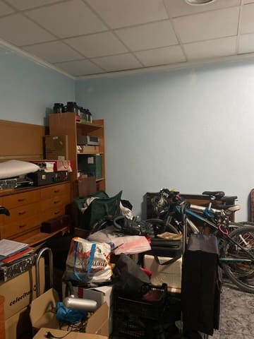 Local Commercial à louer à Playa de los Locos, Torrevieja - 850 € (Ref: 9686752)