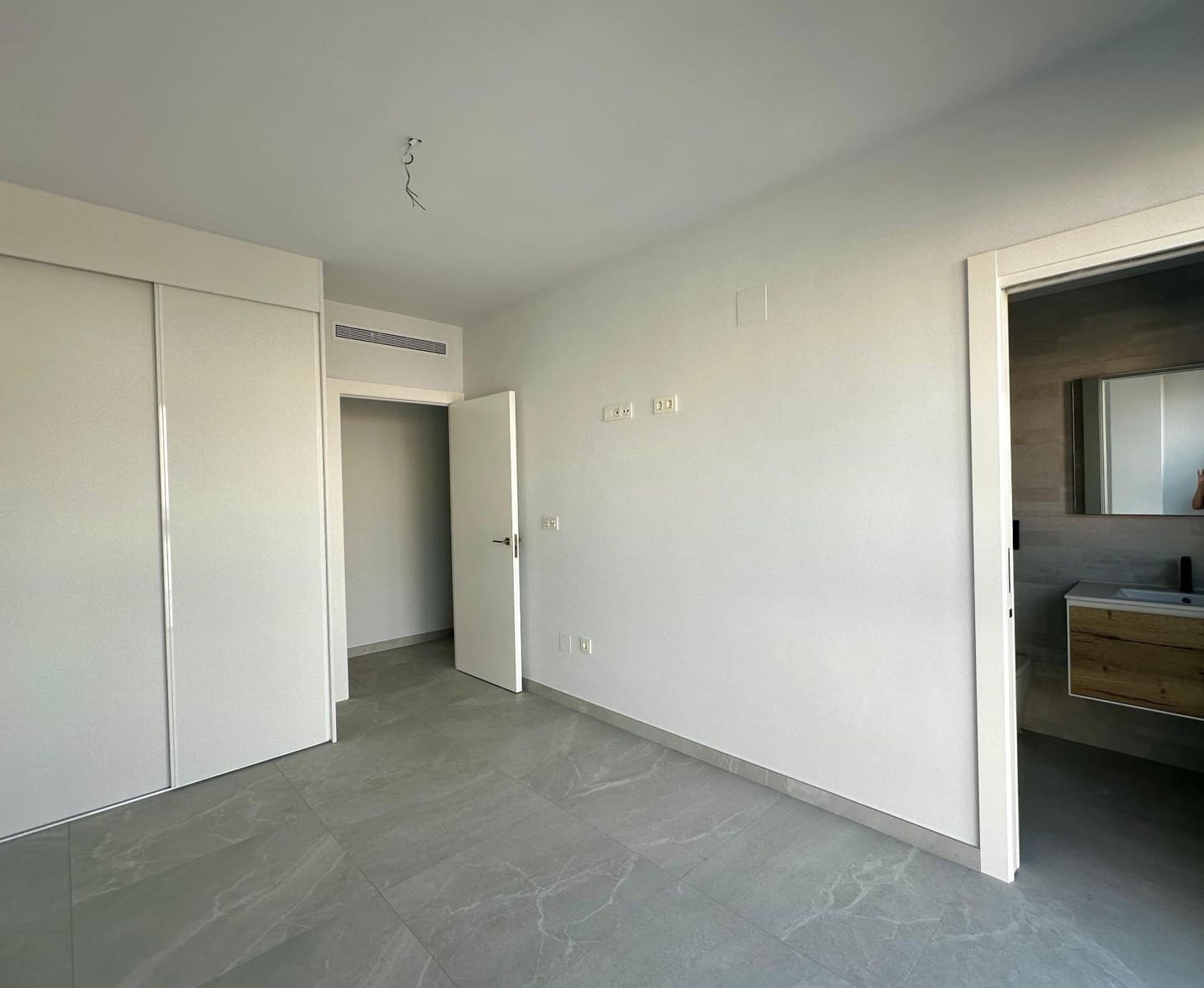 2 quarto Apartamento para venda em Torrevieja com piscina - 280 000 € (Ref: 9702105)