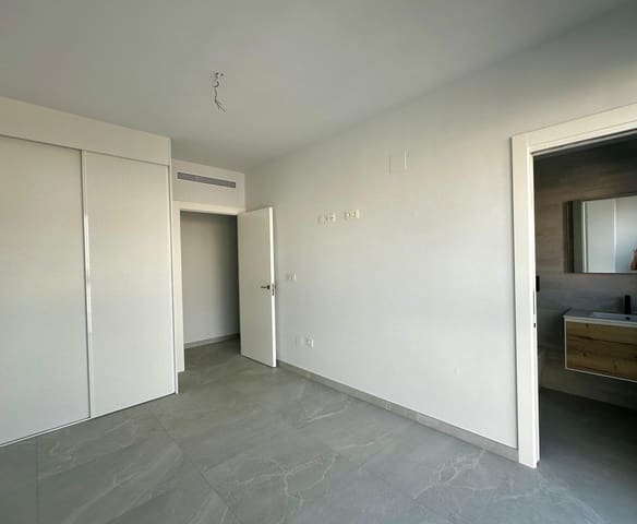 2 quarto Apartamento para venda em Playa del Cura, Torrevieja com piscina - 280 000 € (Ref: 9702105)