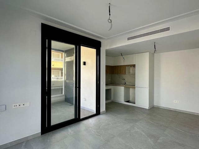 2 quarto Apartamento para venda em Playa del Cura, Torrevieja com piscina - 280 000 € (Ref: 9702105)