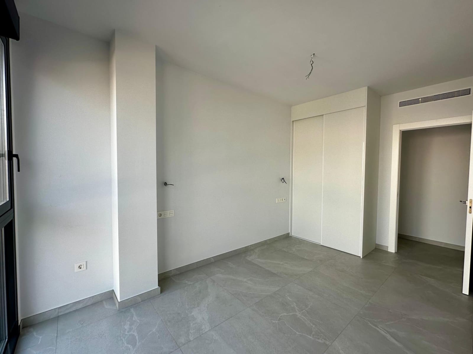 2 quarto Apartamento para venda em Torrevieja com piscina - 280 000 € (Ref: 9702105)