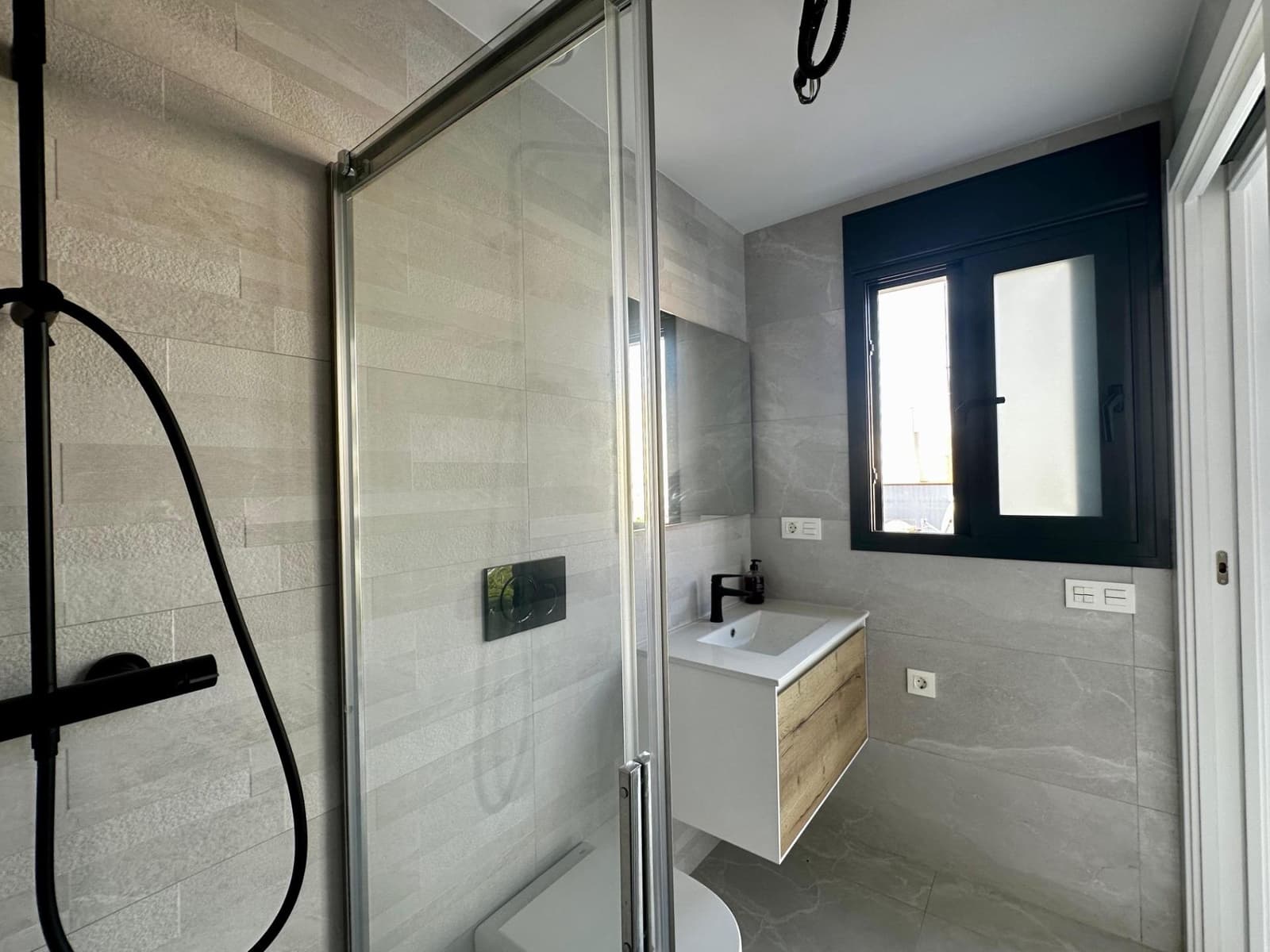 2 quarto Apartamento para venda em Torrevieja com piscina - 280 000 € (Ref: 9702105)