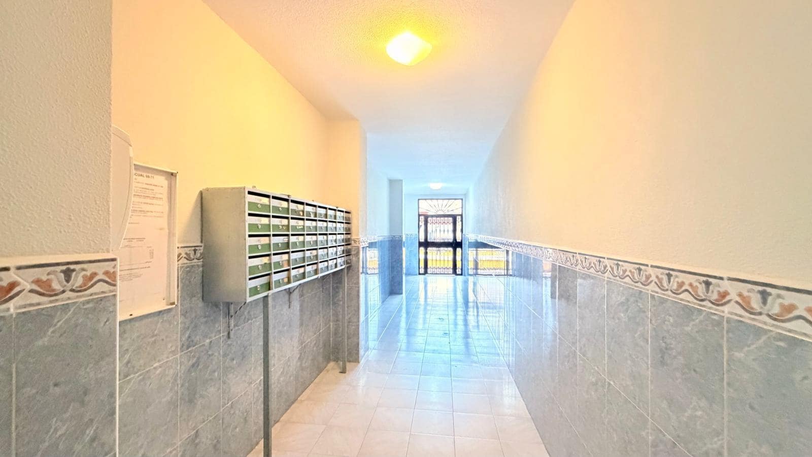 1 Zimmer Apartment zu verkaufen in Torrevieja - 99.900 € (Ref: 9715099)