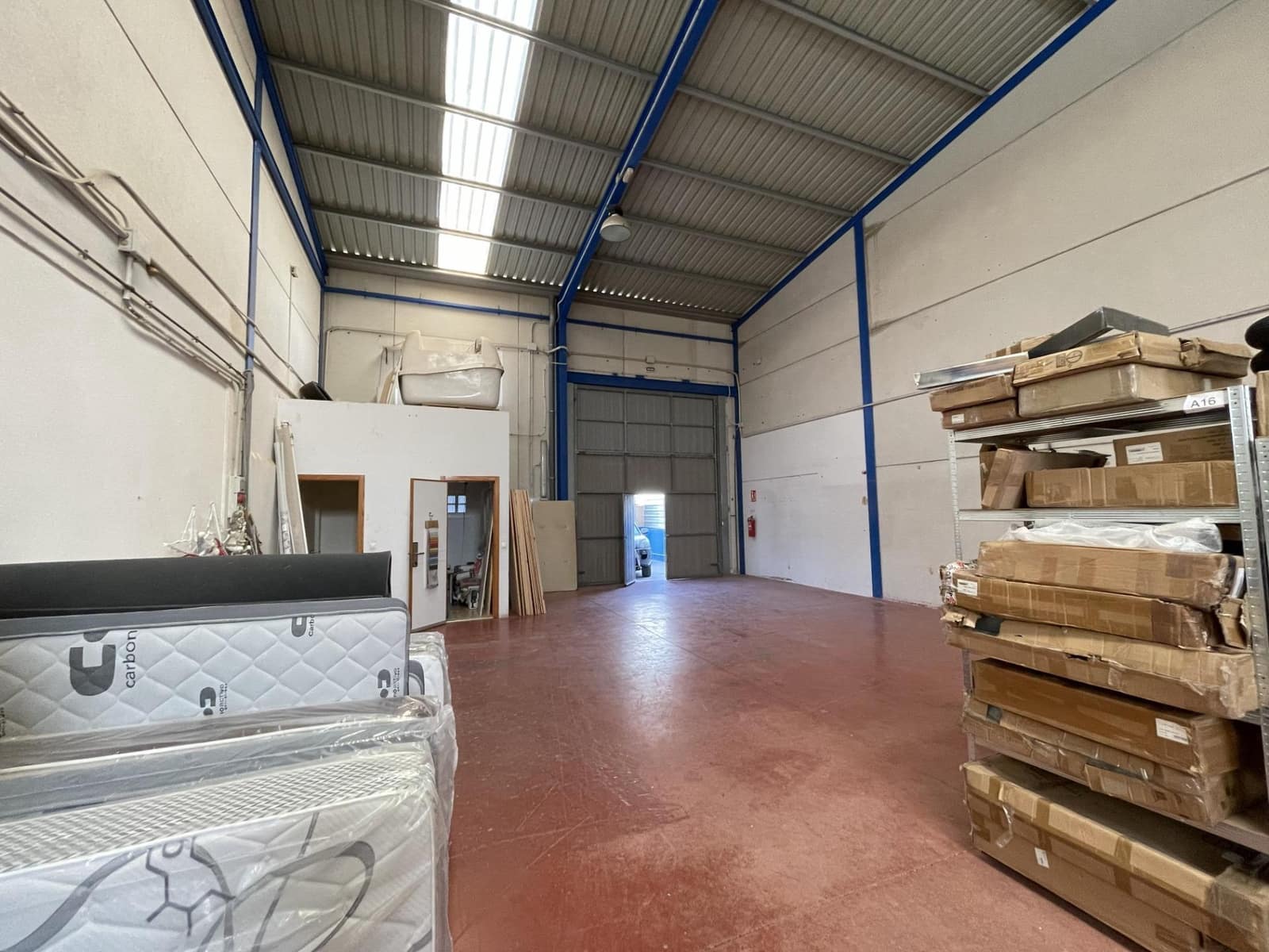 Kaupallinen vuokrattavana paikassa Torrevieja - 1 600 € (Ref: 9788548)