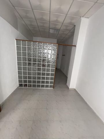 Comercial para venda em Torrevieja - 120 000 € (Ref: 9788549)