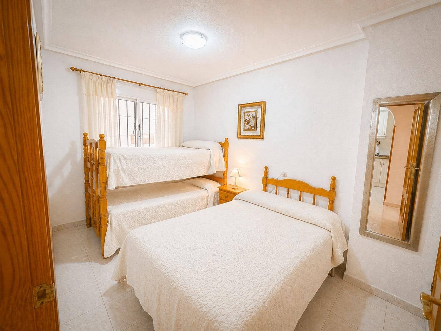 1 Zimmer Apartment zu verkaufen in Torrevieja mit Pool - 155.000 € (Ref: 9806632)