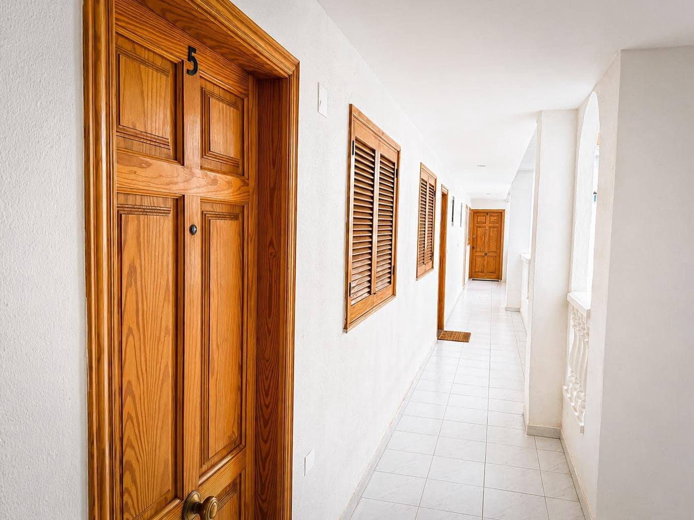 1 Zimmer Apartment zu verkaufen in Torrevieja mit Pool - 155.000 € (Ref: 9806632)