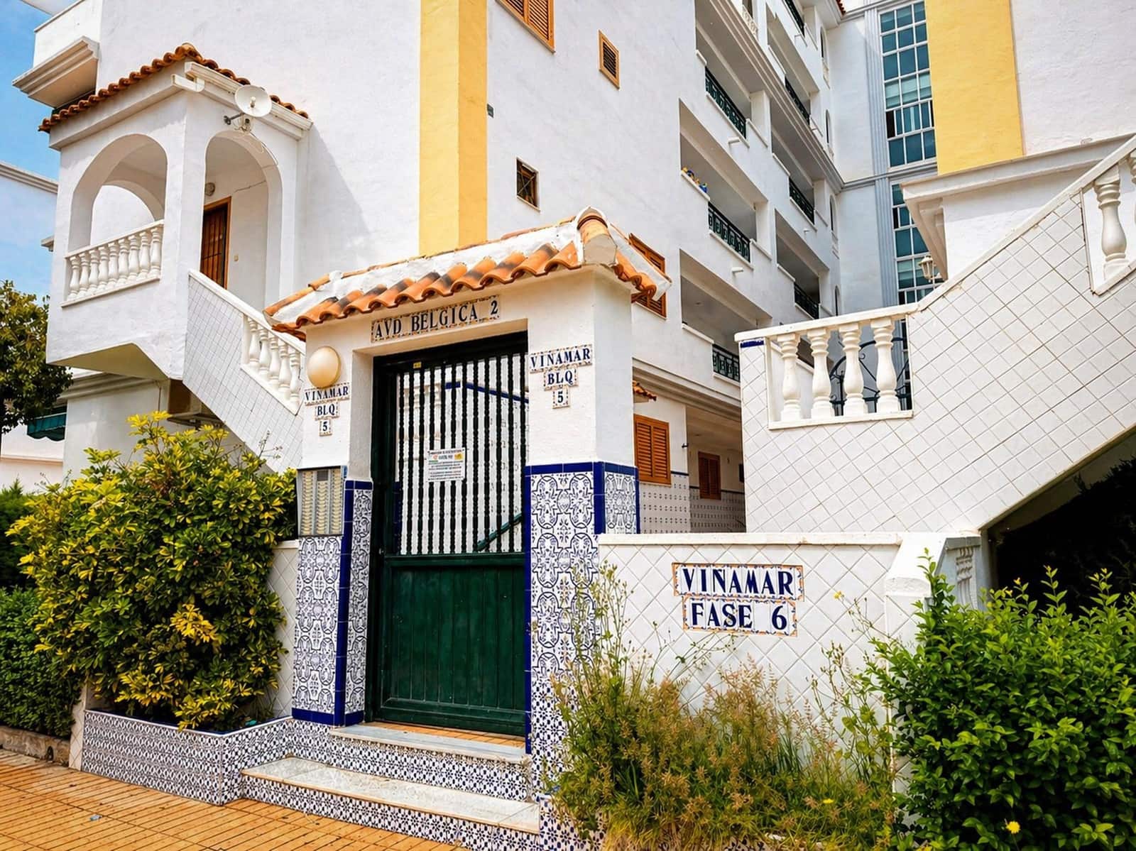 1 Zimmer Apartment zu verkaufen in Torrevieja mit Pool - 155.000 € (Ref: 9806632)