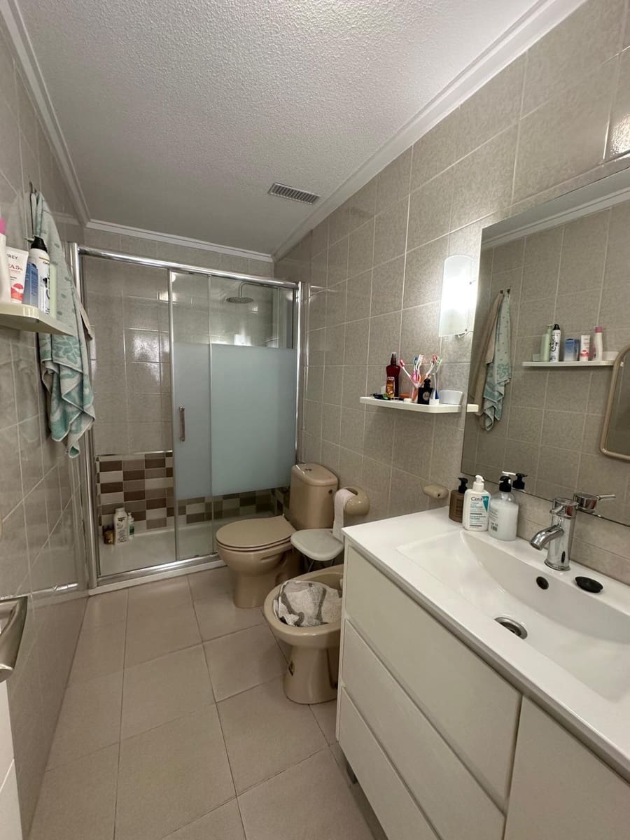 2 camera da letto Appartamento in vendita in Torrevieja con piscina garage - 145.900 € (Rif: 9806633)
